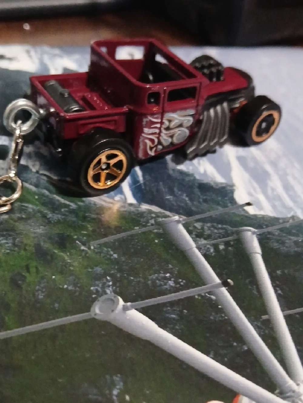 Keychain Bone Shaker Hot Wheels Maroon Die-Cast Car 1/64